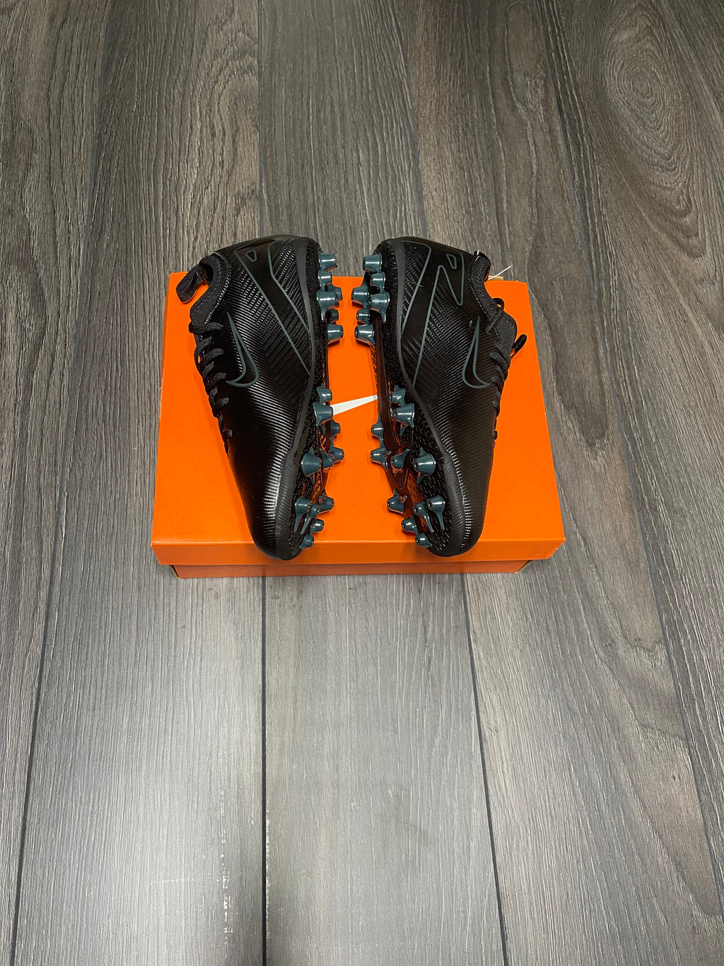 Nike Jr. Mercurial Vapor 16 Academy Artificial-Grass Football Boot