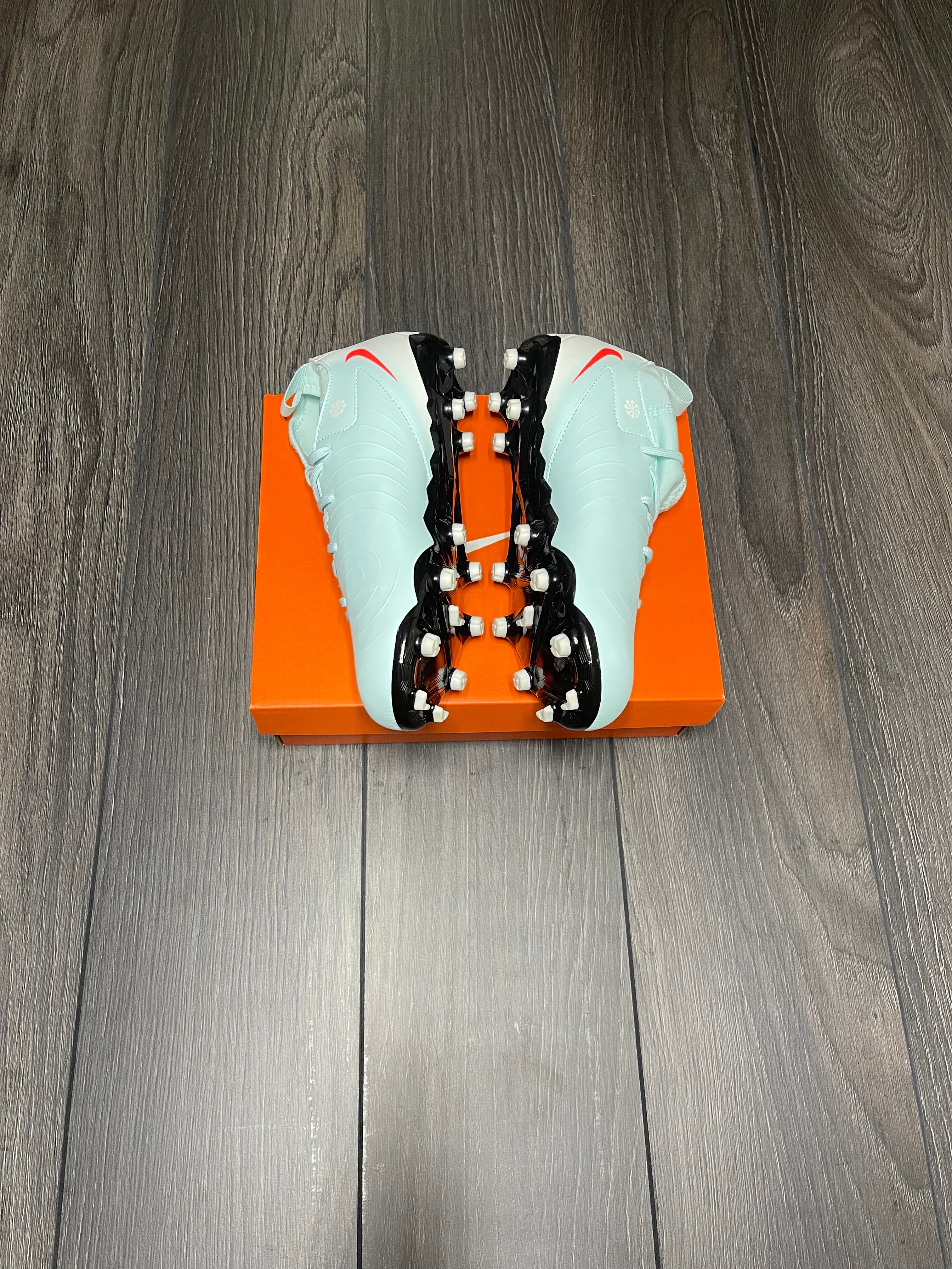 Nike Jr. Phantom Luna II Academy Multi-Ground Football Boot