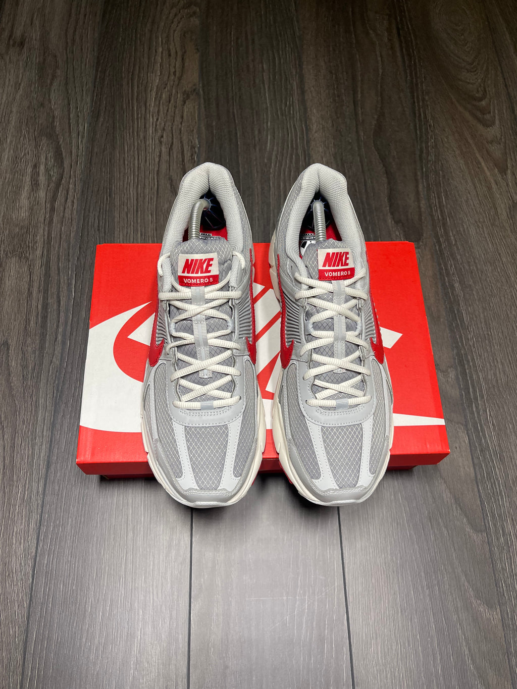 Nike Zoom Vomero 5 SE Grey Fog University Red