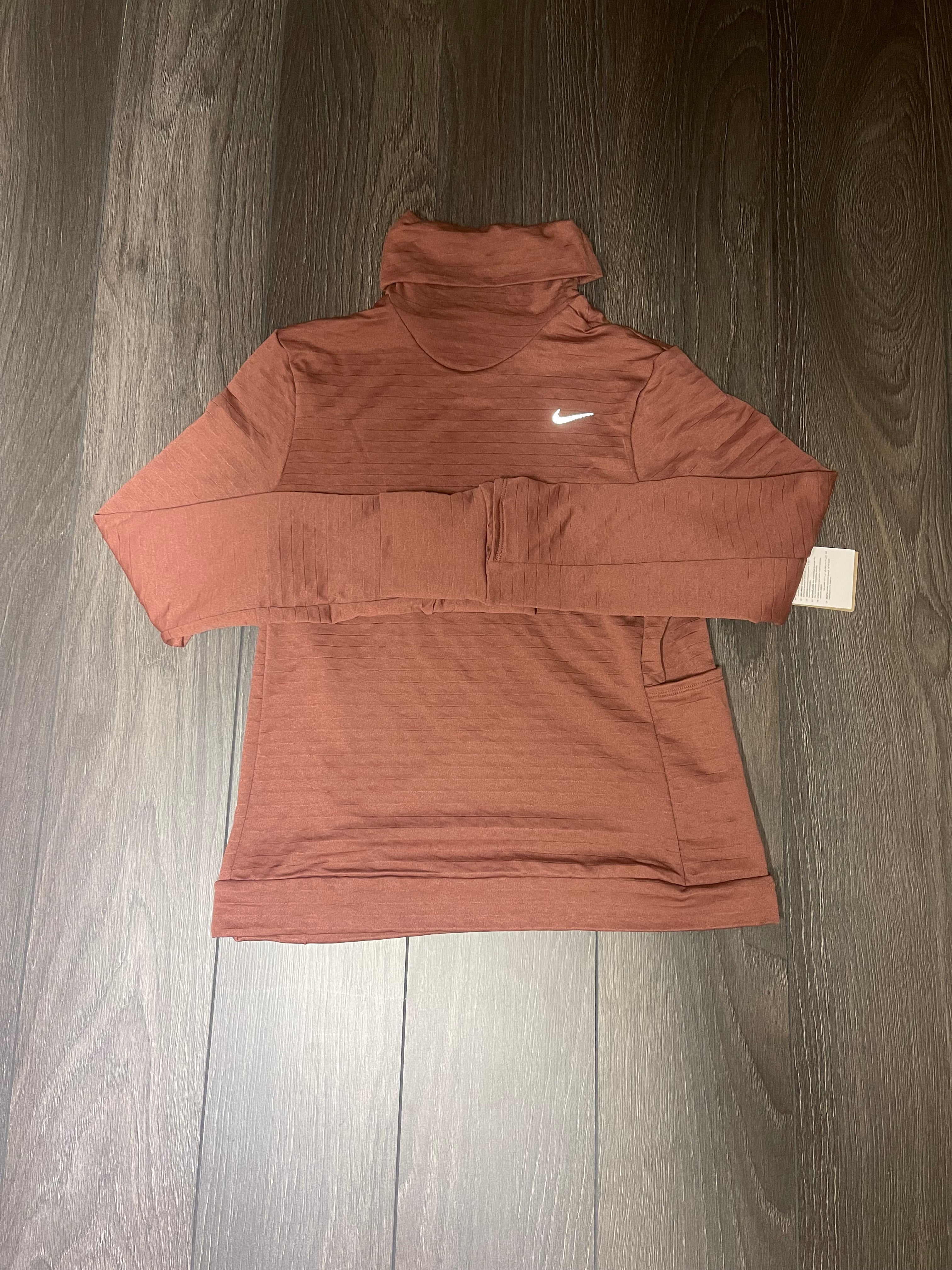 Nike Therma-FIT Swift Turtleneck Running Top