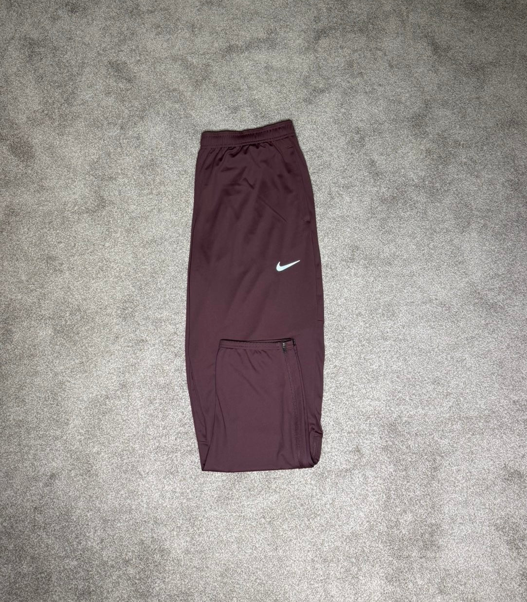 Nike Burgundy Jacket & Bottoms Set