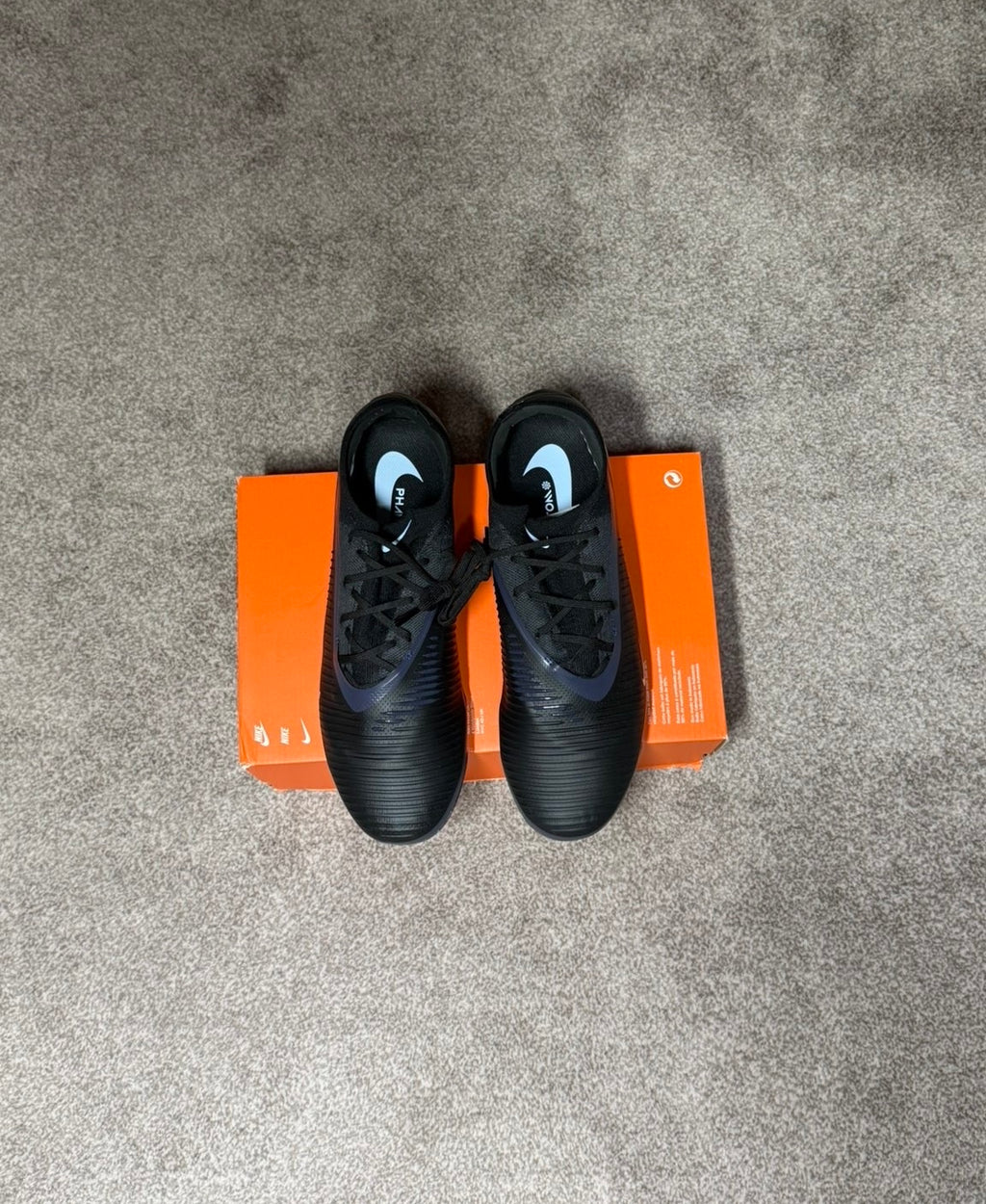 Nike Phantom 6 Low Pro FG Football Boot